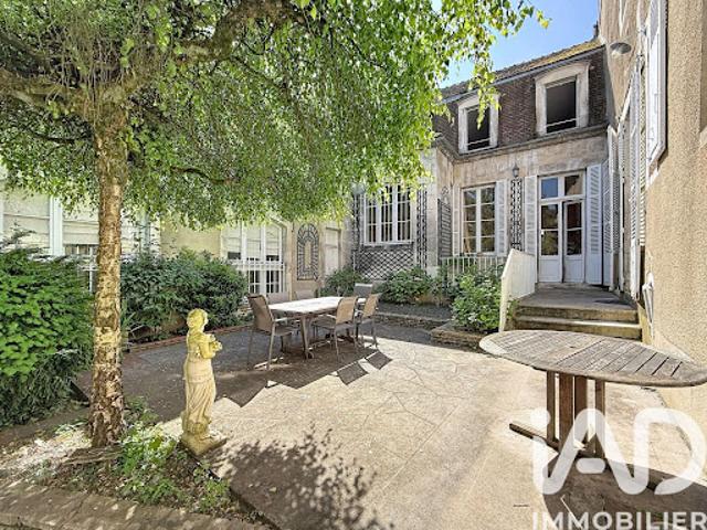 Vente Maison 11 pièces 390 m2 Auxerre