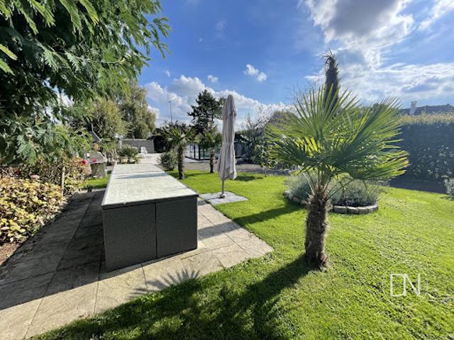 Vente Maison 11 pièces 390 m2 Cany Barville