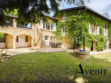 Vente Maison 11 pièces 300 m2 Collonges au Mont d'Or