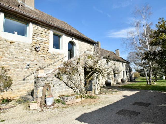 Vente Maison 11 pièces 300 m2 Givry