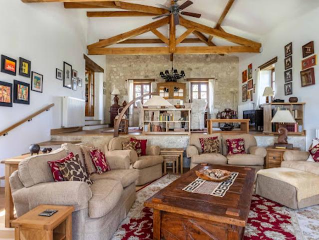 Vente Maison 11 pièces 300 m2 Lauzerte