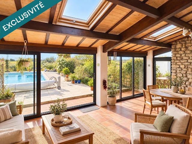 Vente Maison 11 pièces 300 m2 Semoussac