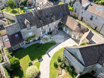 Vente Maison 11 pièces 305.32 m2 Thoiry