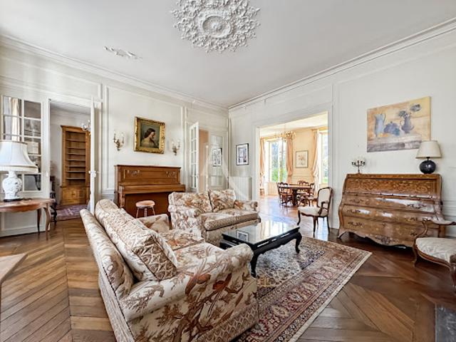 Vente Maison 11 pièces 306 m2 Etampes