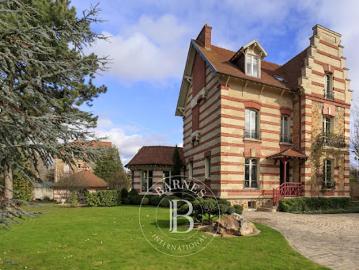 Vente Maison 11 pièces 310 m2 Le Vésinet