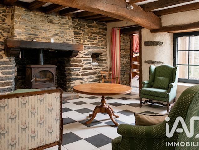 Vente Maison 11 pièces 315 m2 Ploudiry