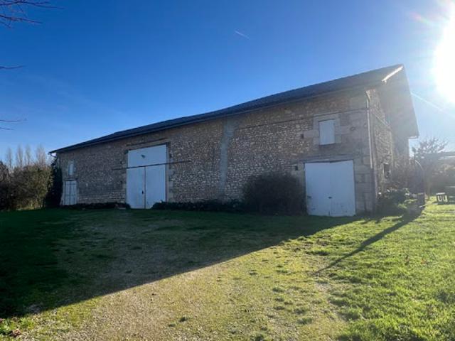 Vente Maison 11 pièces 318 m2 Saint Thomas de Conac