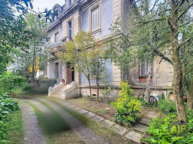 Vente Maison 8 pièces 326 m2 Talence