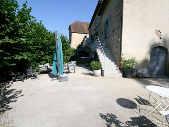 Vente Maison 11 pièces 326 m2 Arlay