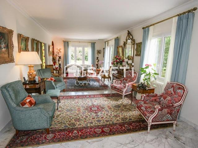 Vente Maison 11 pièces 333 m2 Barbezieux Saint Hilaire