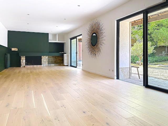 Vente Maison 11 pièces 330 m2 Arbonne la Forêt