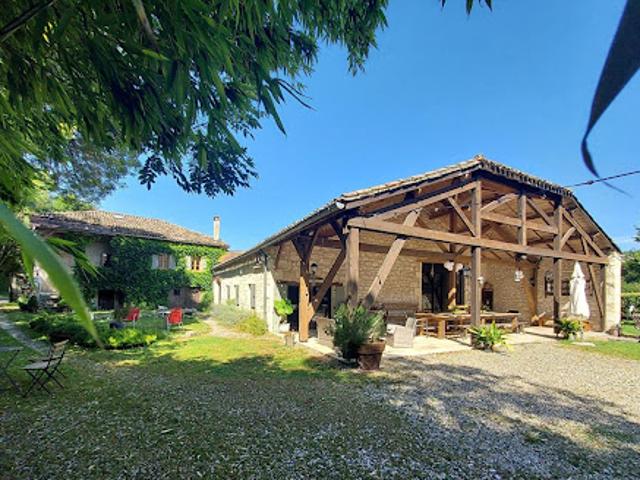 Vente Maison 11 pièces 330 m2 Montcuq en Quercy Blanc