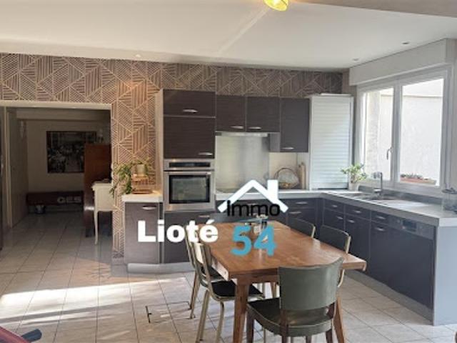 Vente Maison 11 pièces 332 m2 Haroué