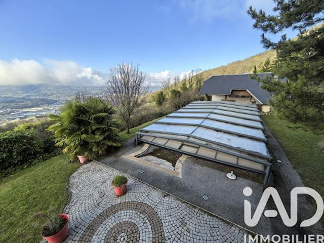 Vente Maison 11 pièces 332 m2 Saint Alban Leysse