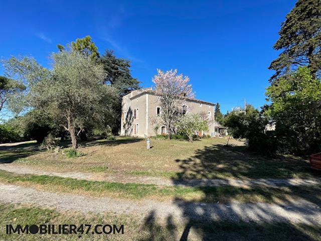 Vente Maison 11 pièces 334 m2 Madaillan