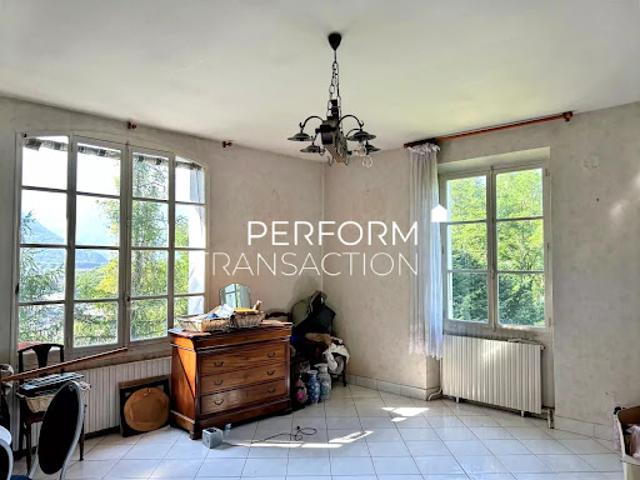 Vente Maison 11 pièces 449 m2 Vizille