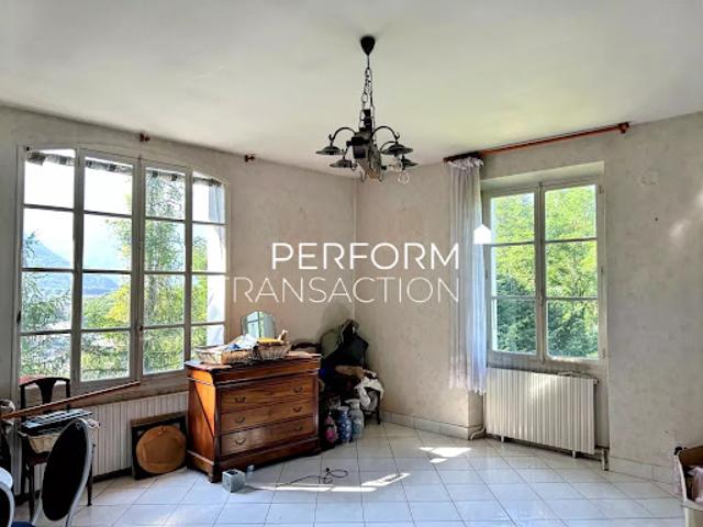 Vente Maison 11 pièces 449 m2 Vizille