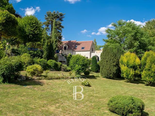 Vente Maison 11 pièces 460 m2 Montchauvet