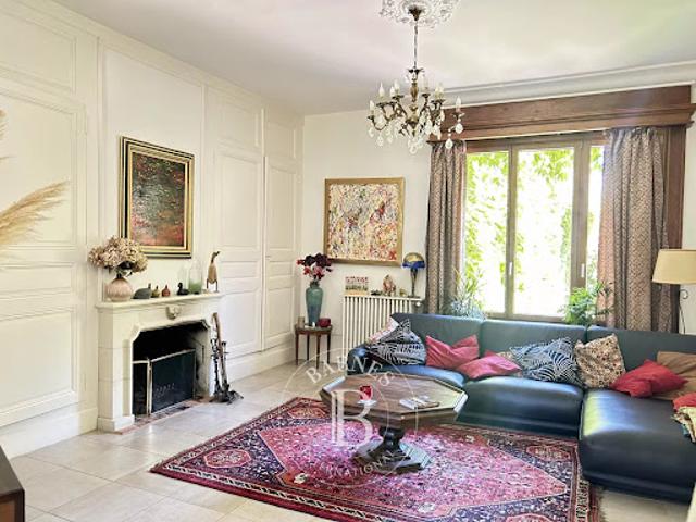 Vente Maison 11 pièces 432 m2 Saumur