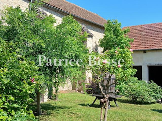 Vente Maison 11 pièces 590 m2 Beaune