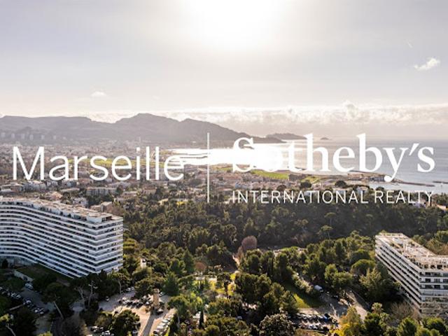 Vente Maison 11 pièces 630 m2 Marseille 8ème