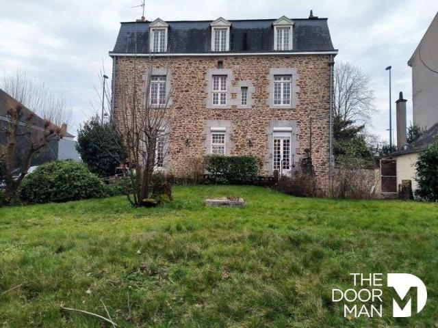 Vente maison 12 pièces Mayenne 53