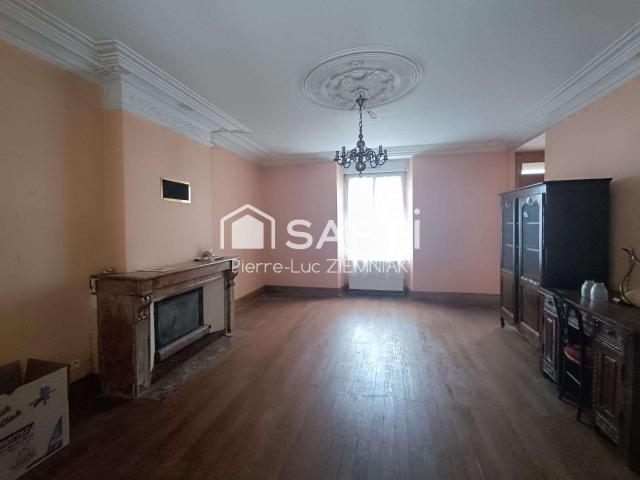 Vente maison 12 pièces Meslay du Maine 53