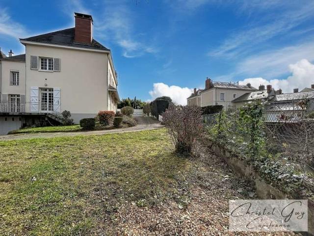 Vente maison 12 pièces Montval sur Loir 72