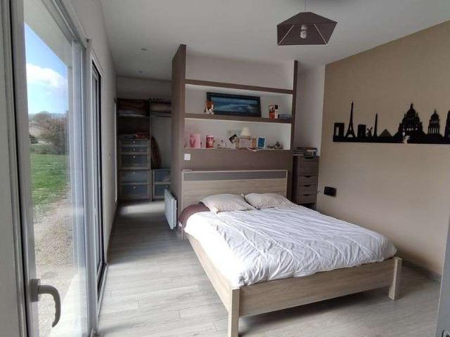 Vente maison 12 pièces Cours de Pile 24