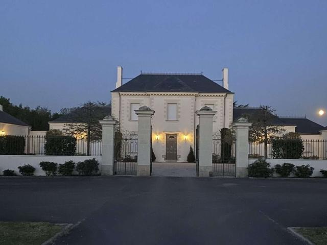 Vente maison 12 pièces Les Sorinières 44