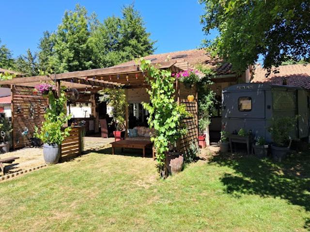 Vente Maison 12 pièces 172 m2 Confolens