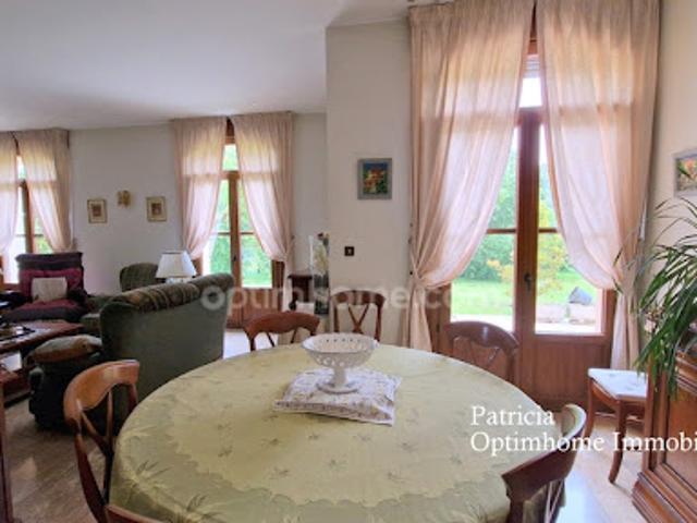 Vente Maison 12 pièces 240 m2 Cambes