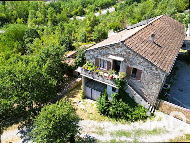 Vente Maison 12 pièces 240 m2 Joyeuse