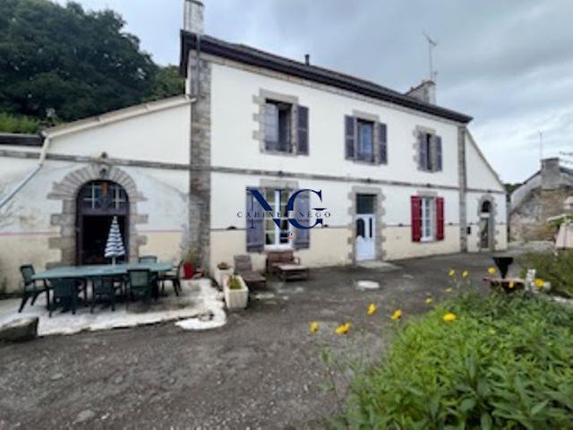 Vente Maison 12 pièces 260 m2 Pontivy