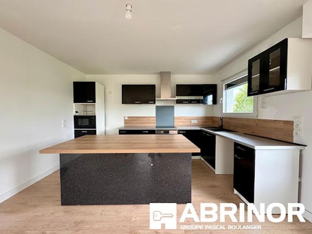 Vente Maison 12 pièces 267 m2 Boves