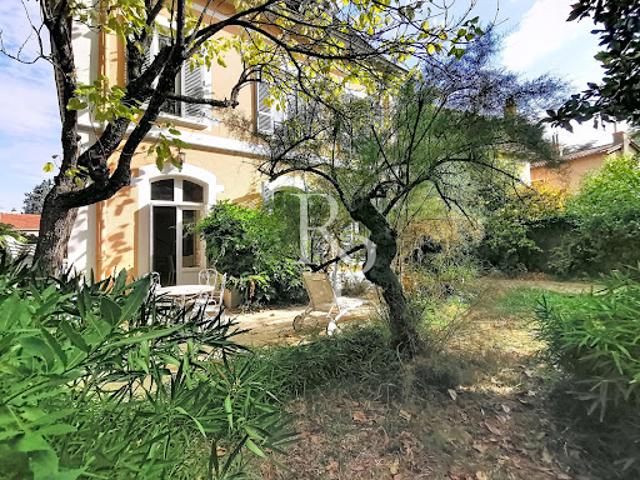 Vente Maison 12 pièces 268 m2 Lyon 5ème