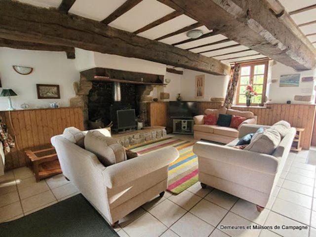 Vente Maison 12 pièces 268 m2 Saint Cyr du Bailleul