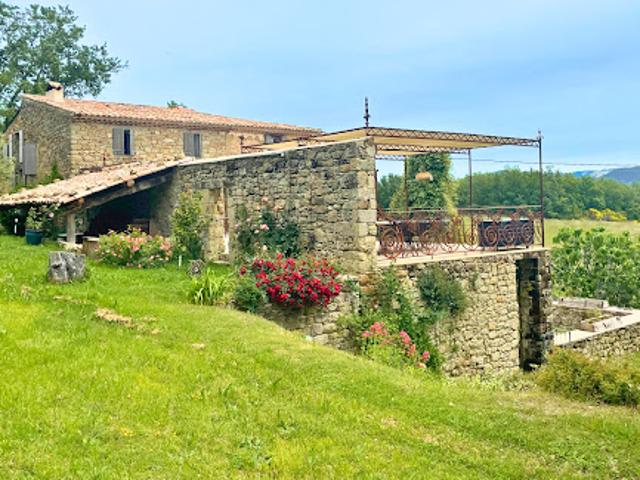 Vente Maison 12 pièces 273 m2 Apt