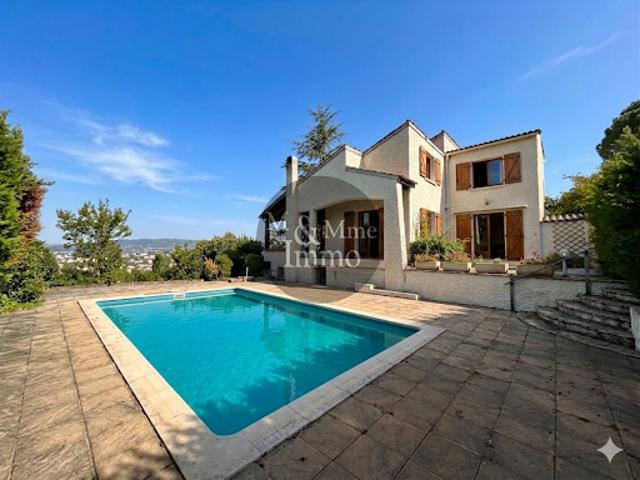 Vente Maison 12 pièces 271.25 m2 Manosque