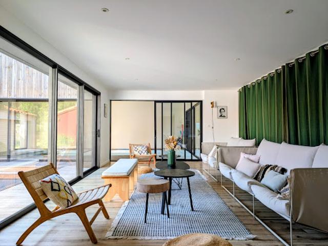 Vente Maison 12 pièces 277 m2 Les Herbiers