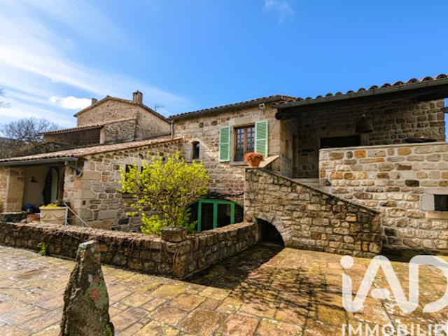 Vente Maison 12 pièces 275 m2 Payzac