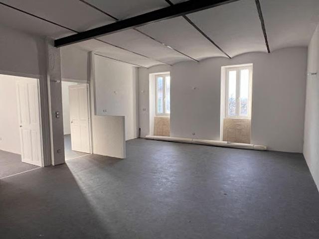 Vente Maison 12 pièces 275 m2 Saint jean de maruejols et avejan