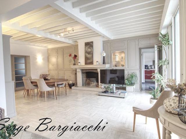 Vente Maison 12 pièces 335 m2 Courchelettes