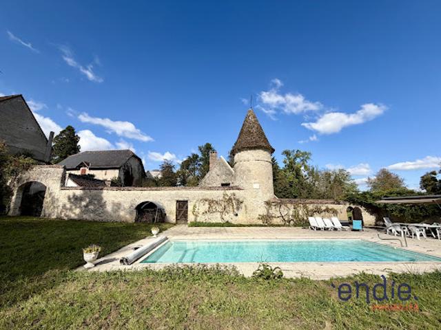 Vente Château 12 pièces 289 m2 Le Veurdre