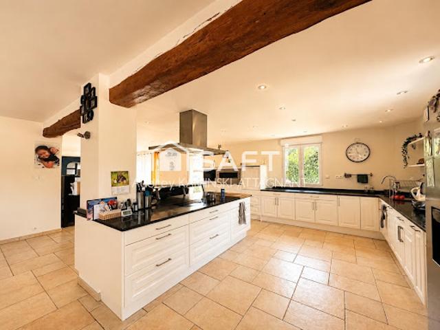 Vente Maison 12 pièces 295 m2 Chaumont en Vexin