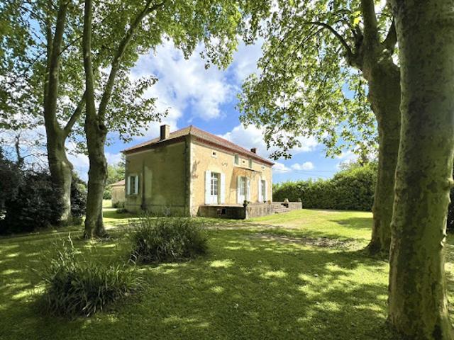 Vente Maison 12 pièces 295 m2 Eauze