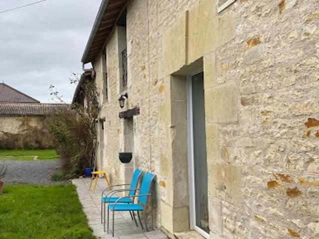 Vente Maison 12 pièces 200 m2 Sammarçolles