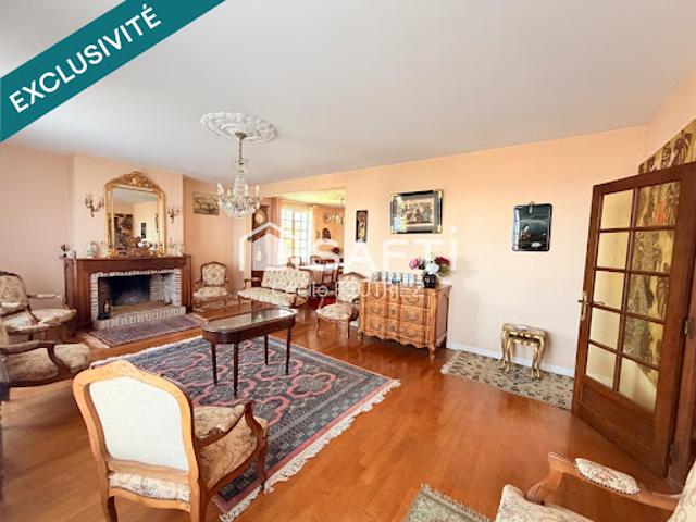 Vente Maison 12 pièces 200 m2 Saint Laurent les Tours