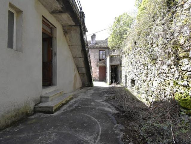 Vente Maison 12 pièces 201 m2 Saint Julien Boutières
