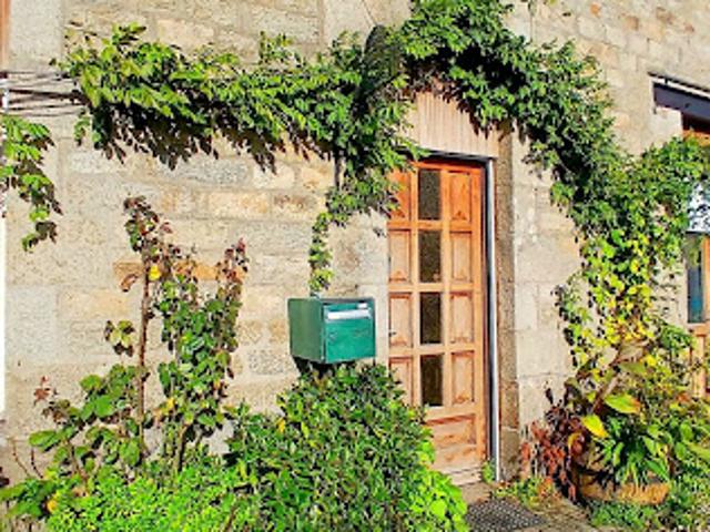 Vente Maison 12 pièces 211 m2 Bourbriac
